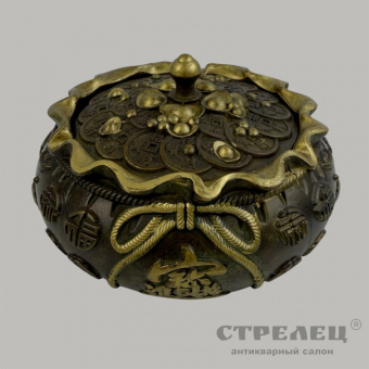 Китайская бронзовая шкатулка «Чаша богатства» с монетами и рыбами